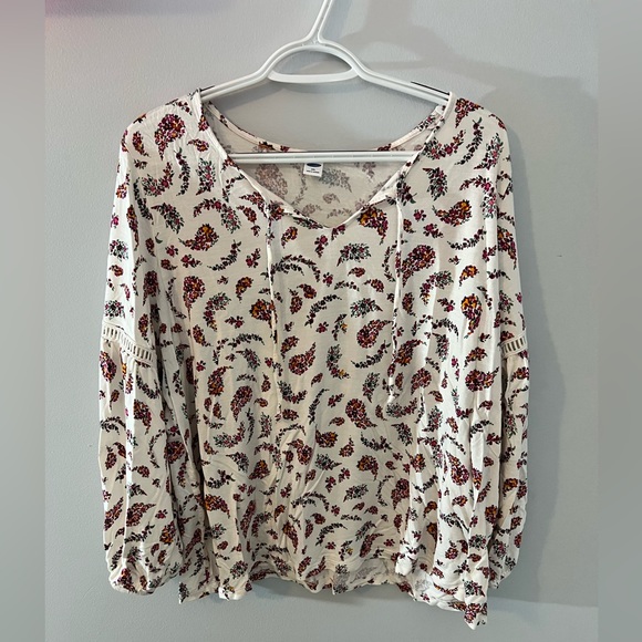 Old Navy Tops - Woman’s Old Navy Blouse size XXL